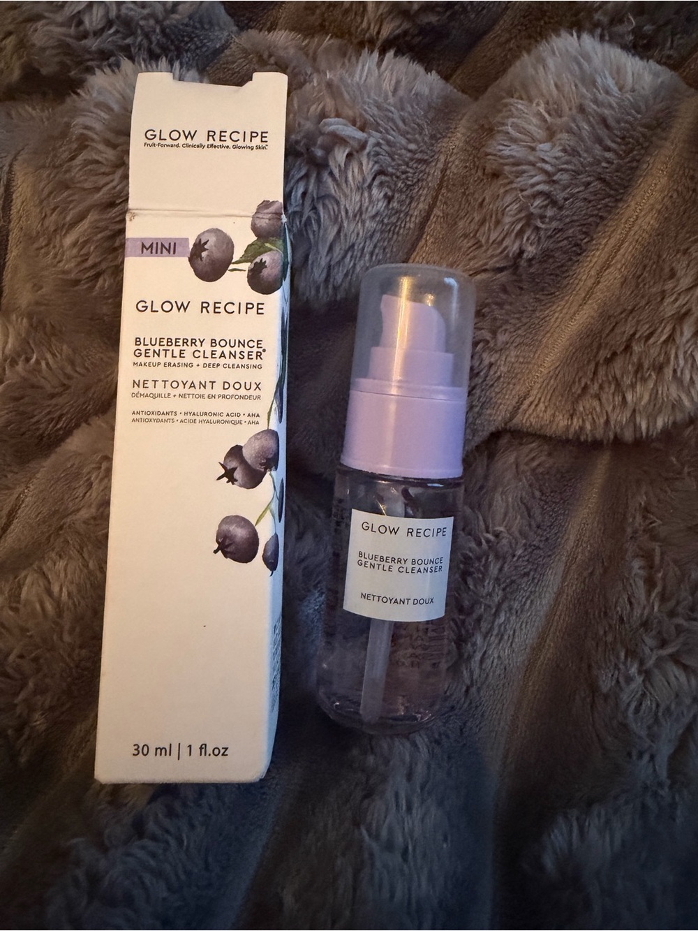 Glow Recipe Blueberry Bounce Gentle Cleanser - Pink & White Mini